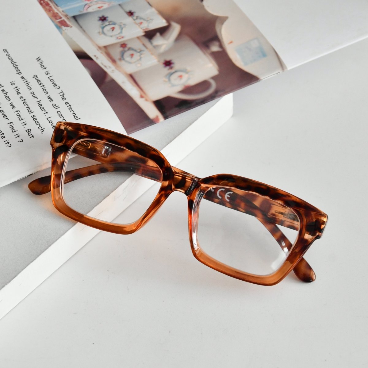 Fashionable Thicker Frame Reading Glasses Square Design R9106 - Aeyekeeper.com